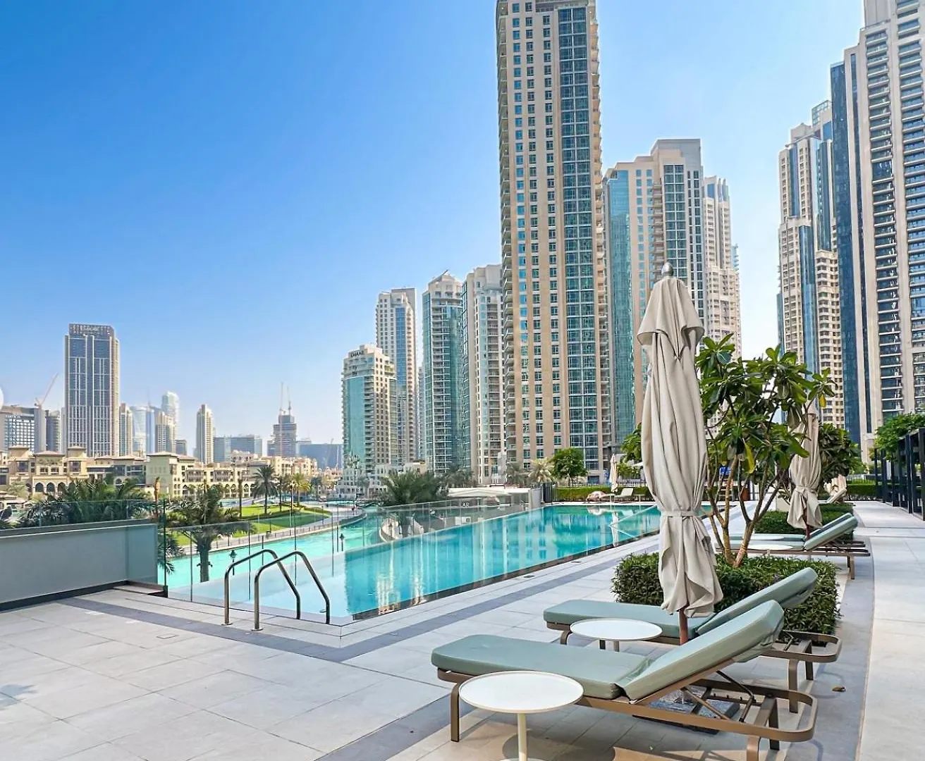 Apartment Grande Signature Burj Khalifa View By Bella Elite Homes Dubai