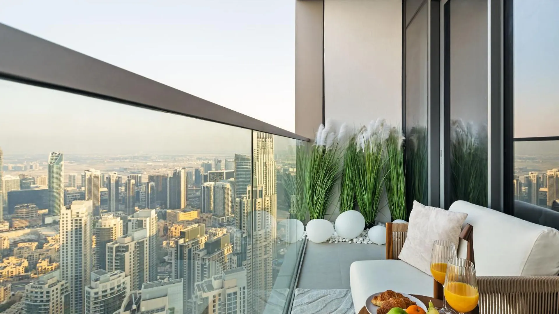 Apartment Grande Signature Burj Khalifa View By Bella Elite Homes Dubai United Arab Emirates